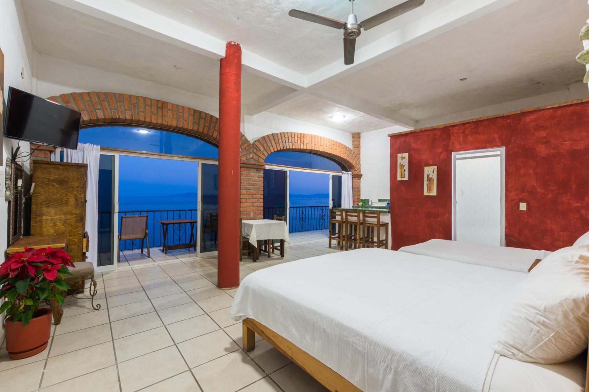 Traditional Sierra Leon Oceanfront Rooms - Adults Only Puerto Vallarta Extérieur photo