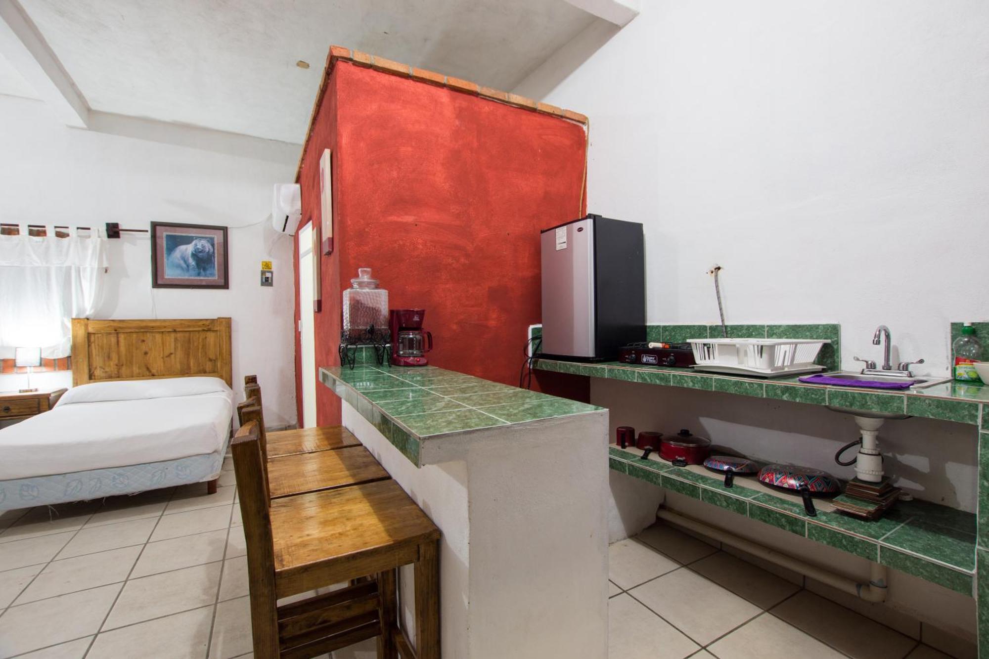 Traditional Sierra Leon Oceanfront Rooms - Adults Only Puerto Vallarta Extérieur photo