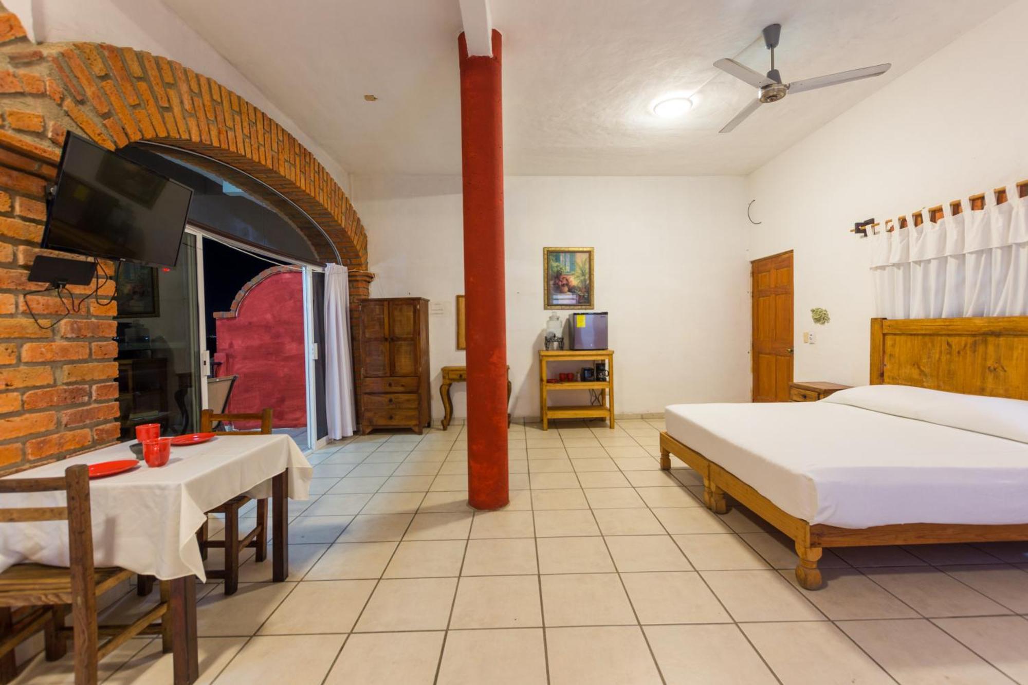 Traditional Sierra Leon Oceanfront Rooms - Adults Only Puerto Vallarta Extérieur photo