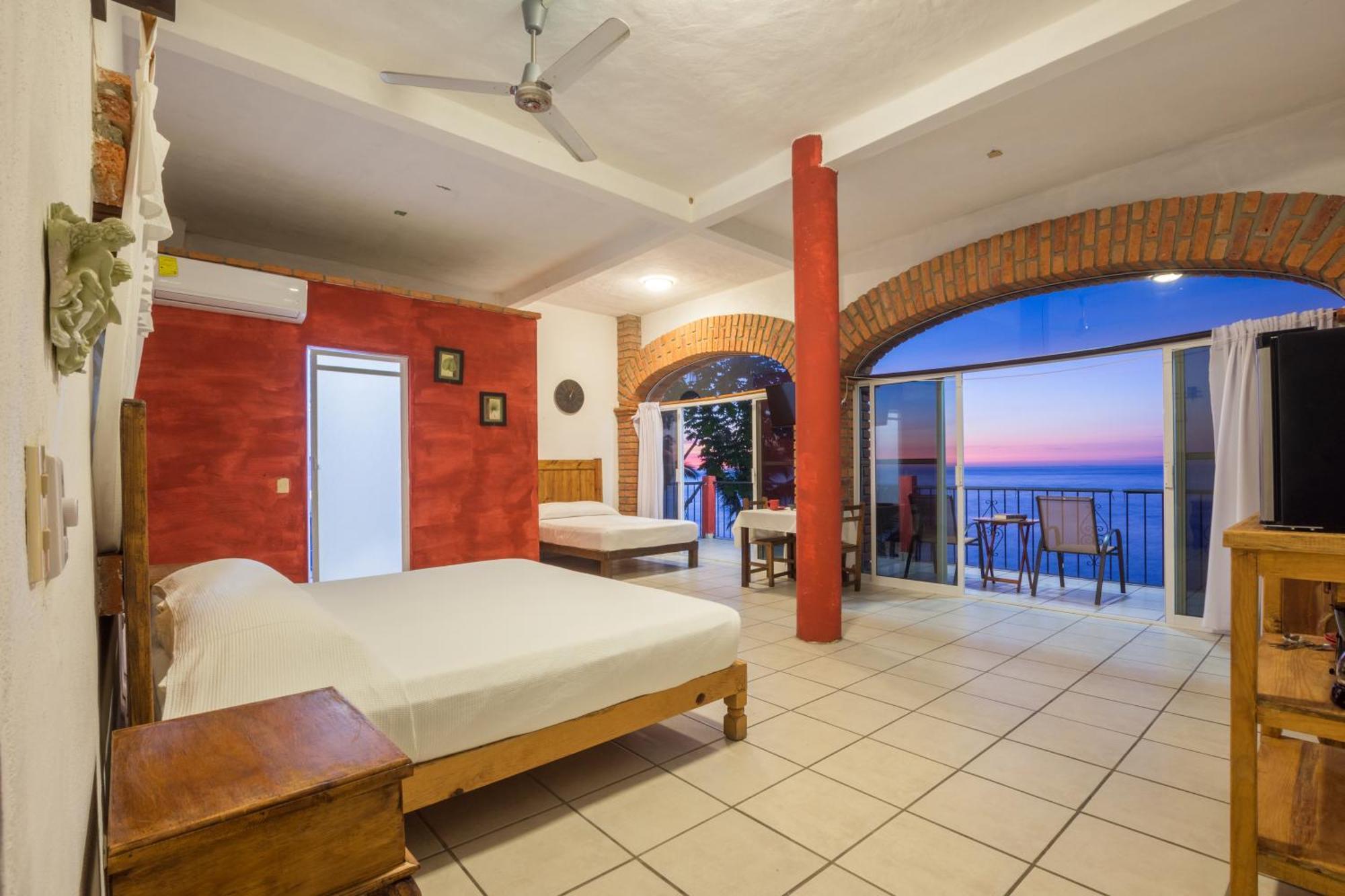 Traditional Sierra Leon Oceanfront Rooms - Adults Only Puerto Vallarta Extérieur photo