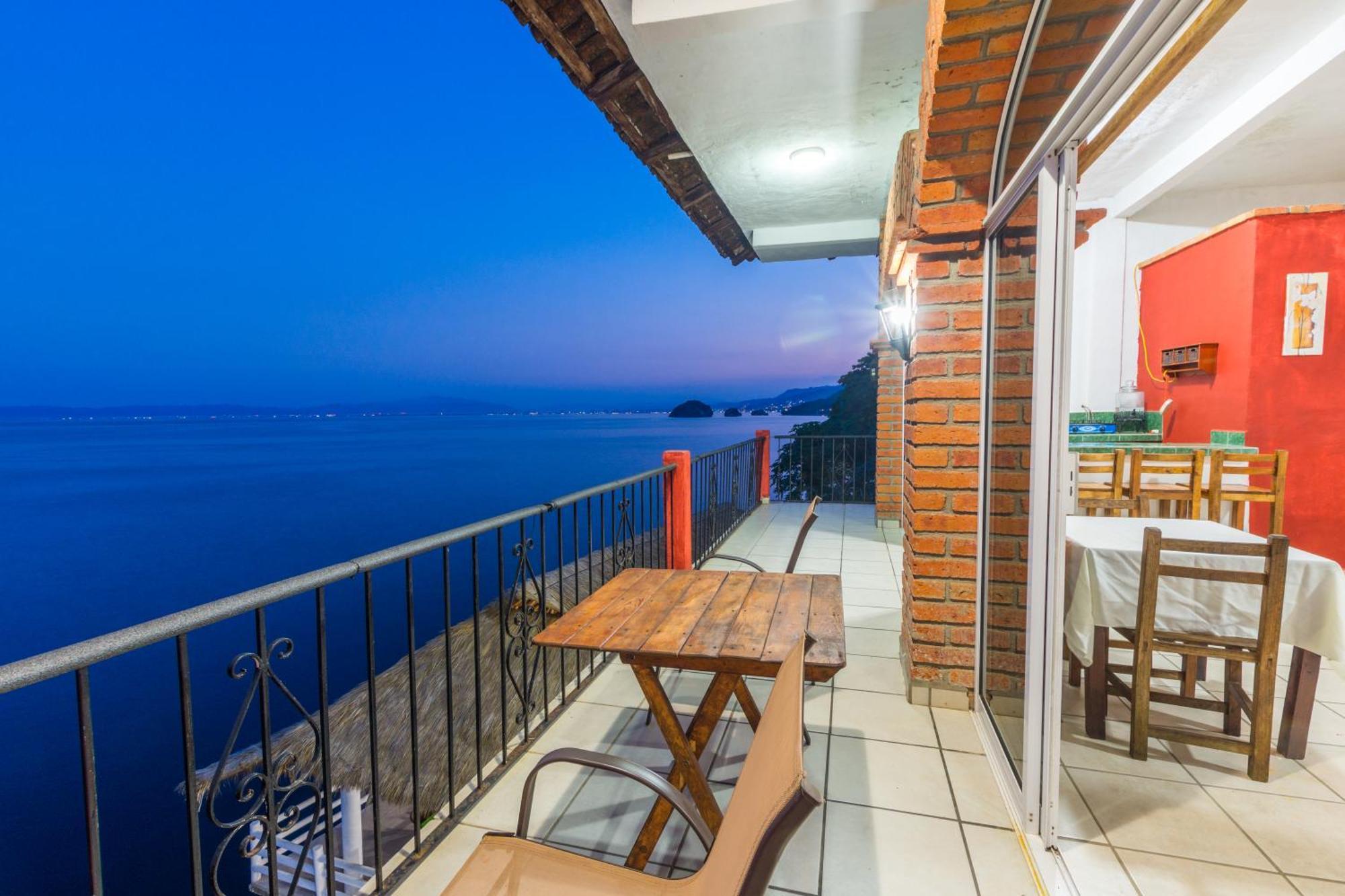 Traditional Sierra Leon Oceanfront Rooms - Adults Only Puerto Vallarta Extérieur photo
