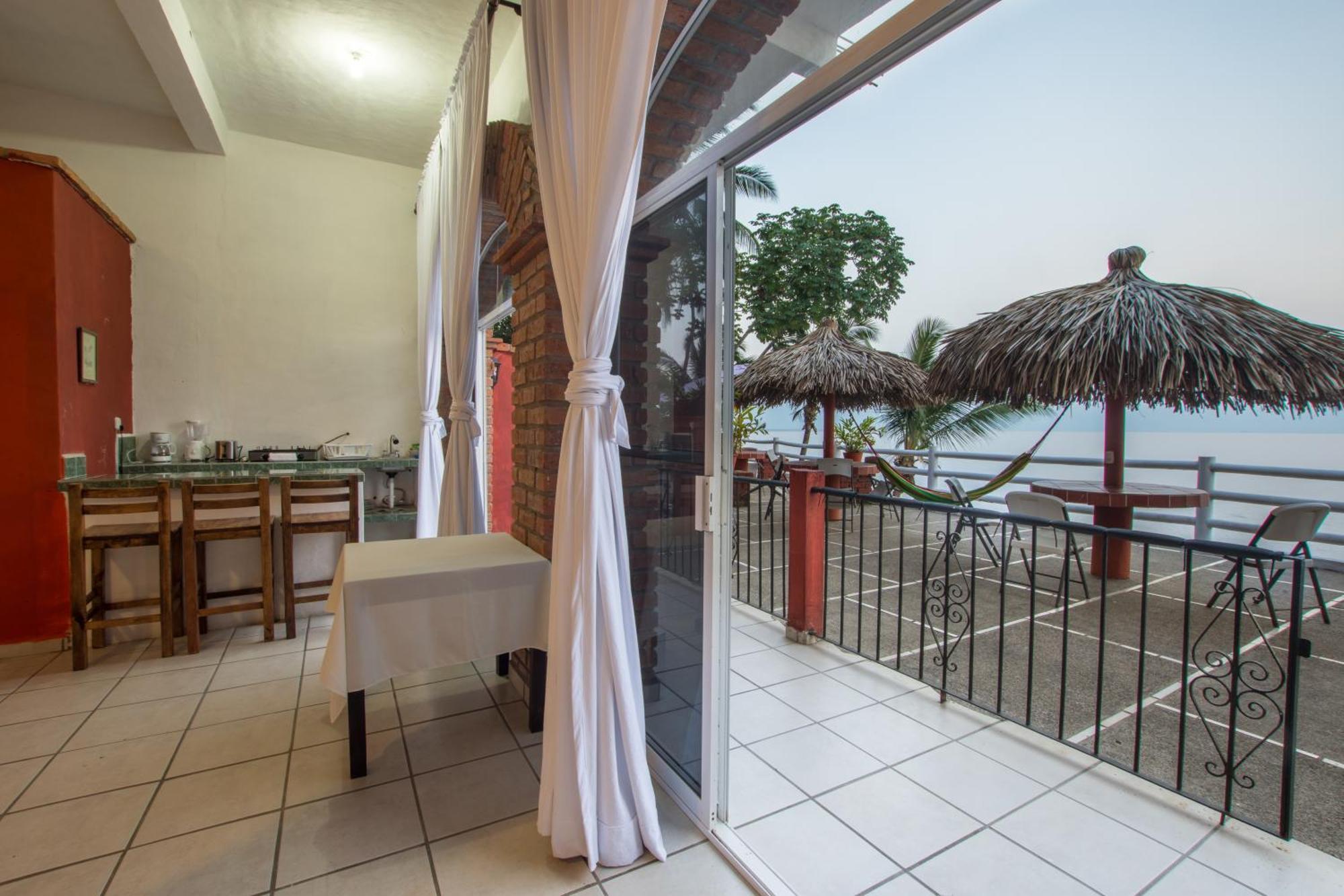 Traditional Sierra Leon Oceanfront Rooms - Adults Only Puerto Vallarta Extérieur photo