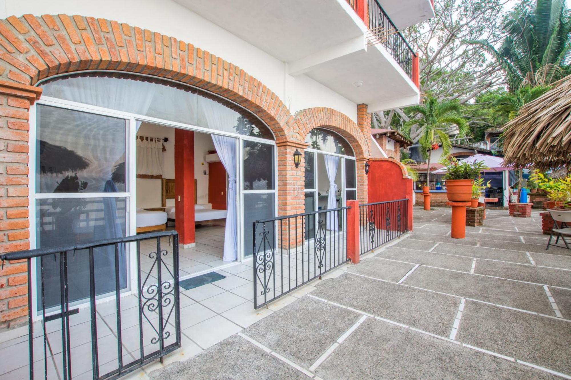 Traditional Sierra Leon Oceanfront Rooms - Adults Only Puerto Vallarta Extérieur photo