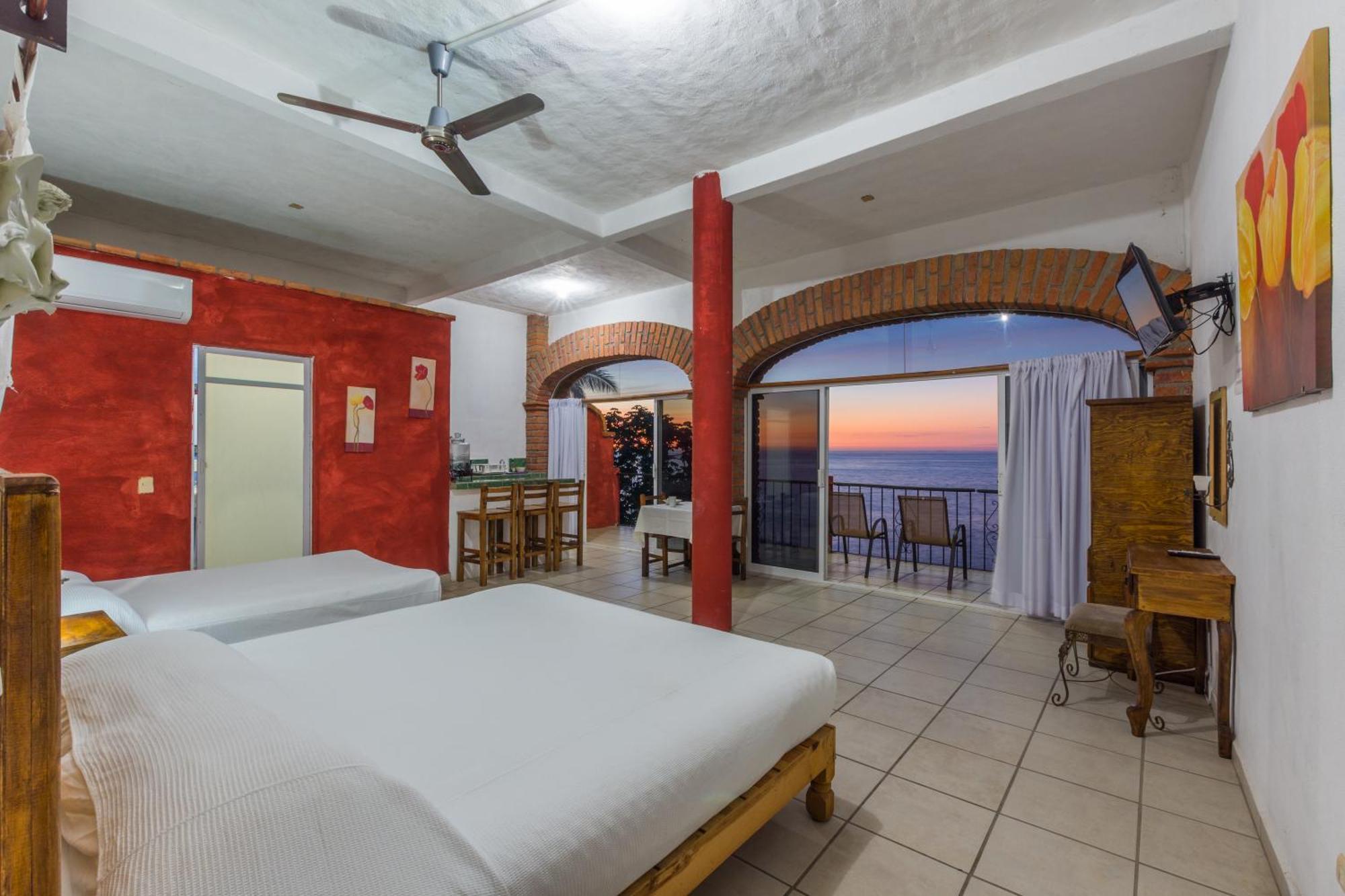 Traditional Sierra Leon Oceanfront Rooms - Adults Only Puerto Vallarta Extérieur photo