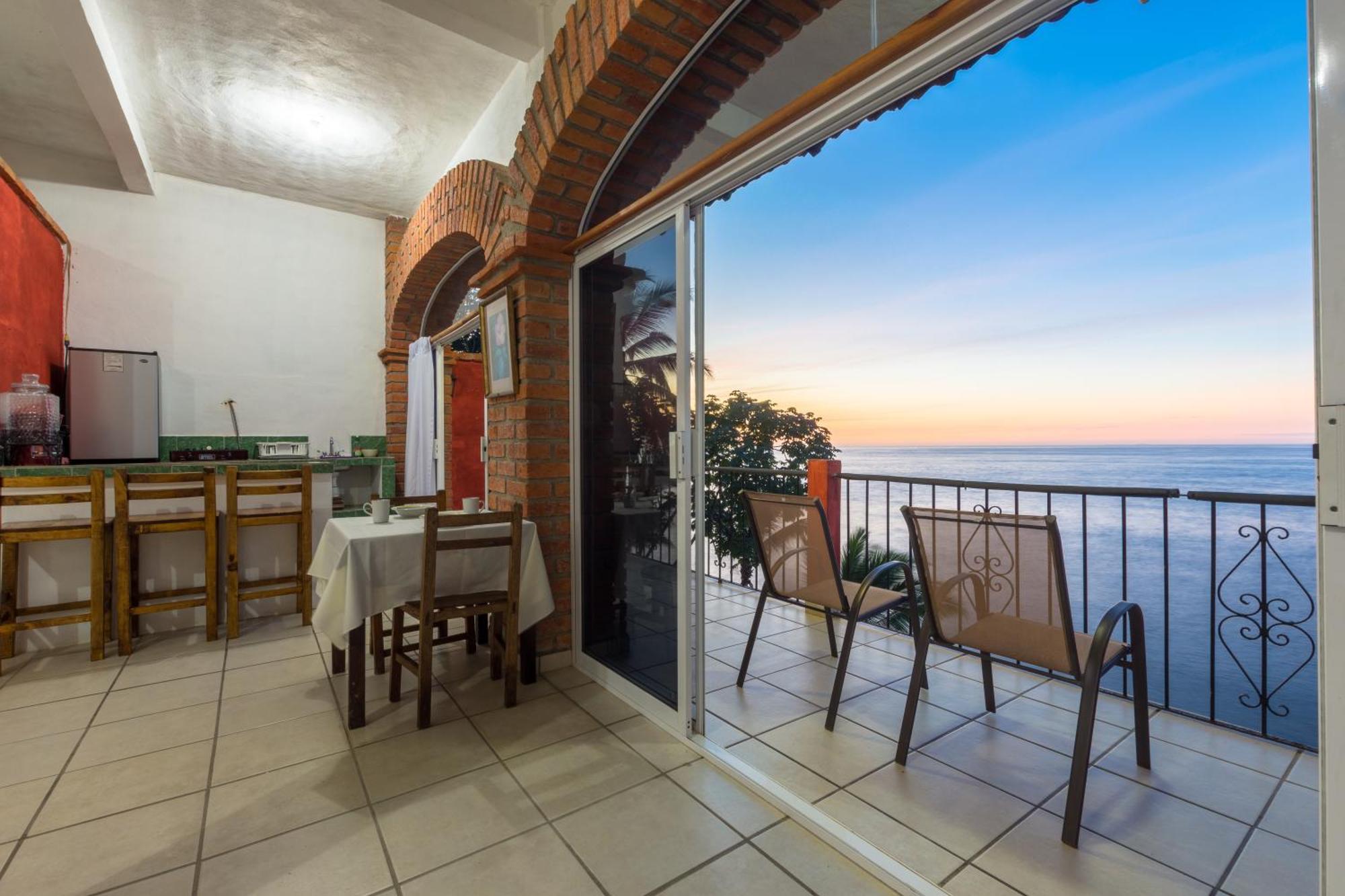 Traditional Sierra Leon Oceanfront Rooms - Adults Only Puerto Vallarta Extérieur photo