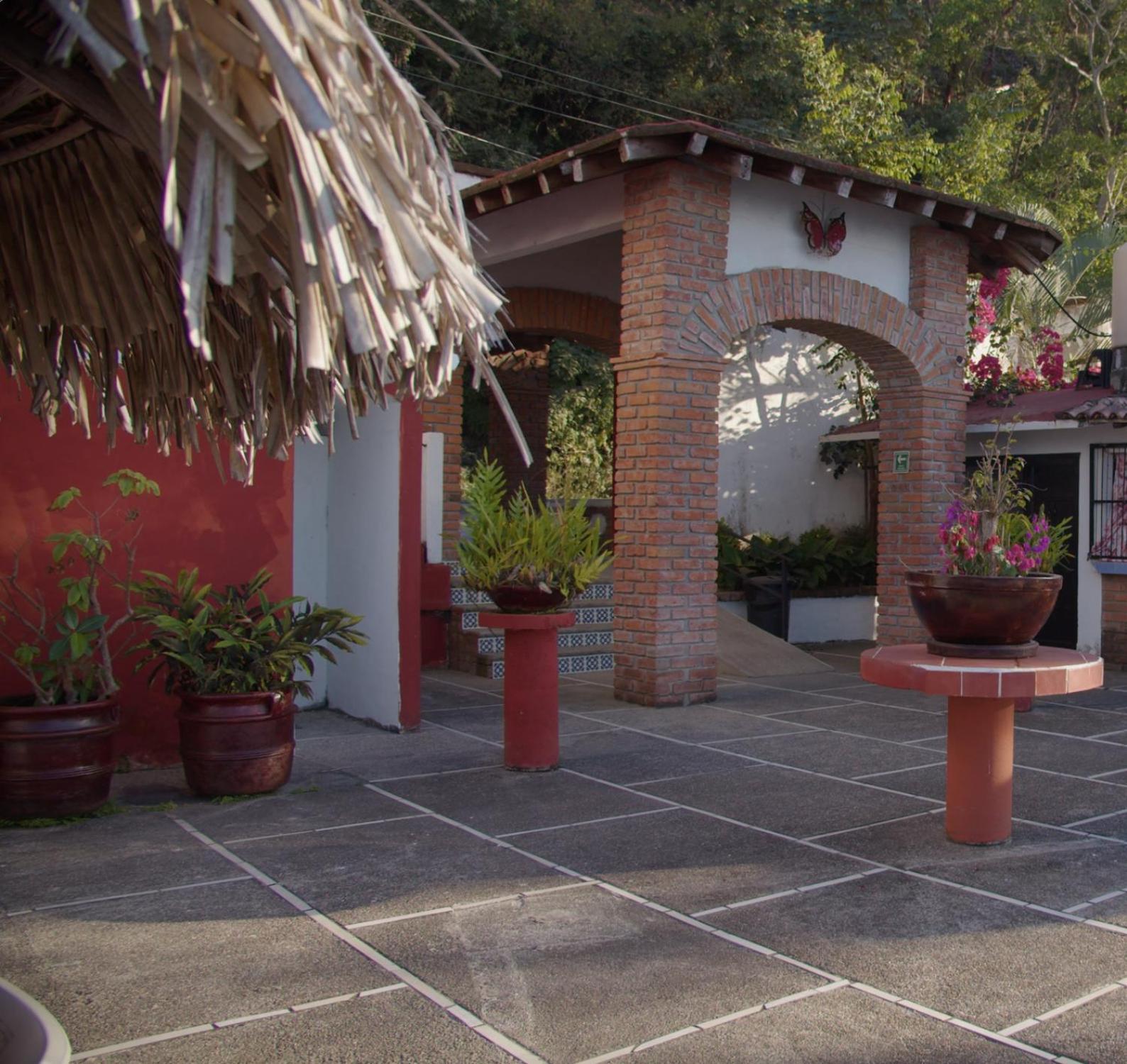 Traditional Sierra Leon Oceanfront Rooms - Adults Only Puerto Vallarta Extérieur photo